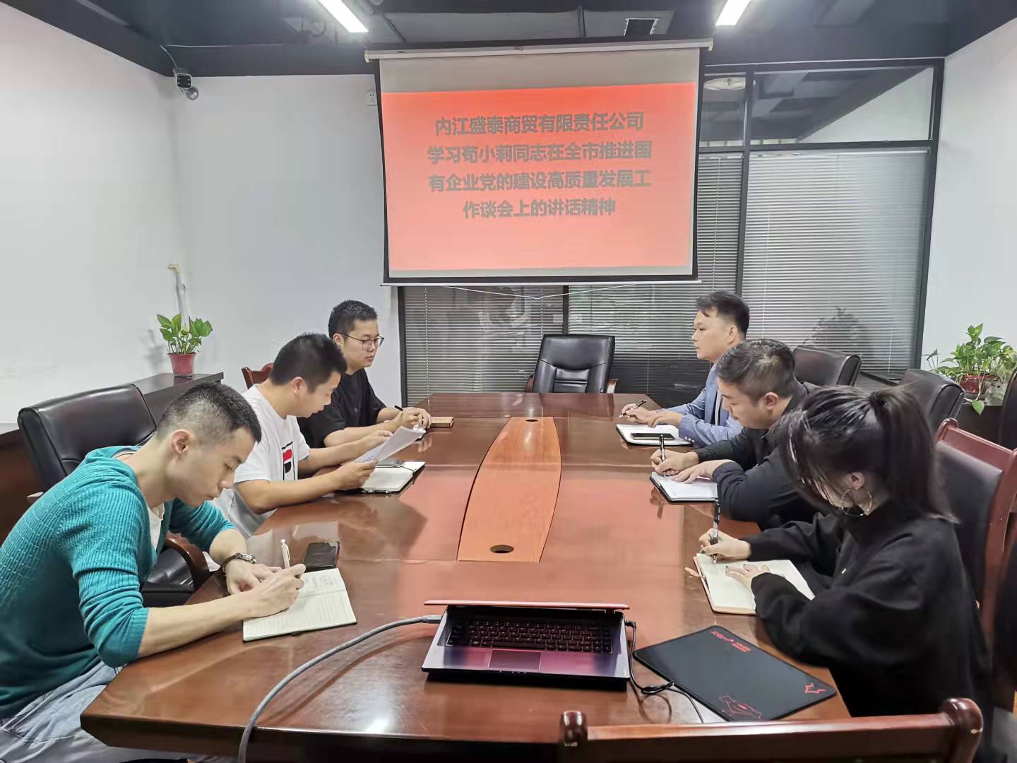 1634804001194167.jpg 38f86f9cd688240c8935d93decfaa43.jpg