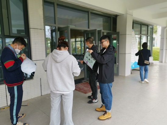 1665479422948310.jpg 圖3 張貼食堂消費(fèi)系統(tǒng)注冊(cè)流程海報(bào).jpg