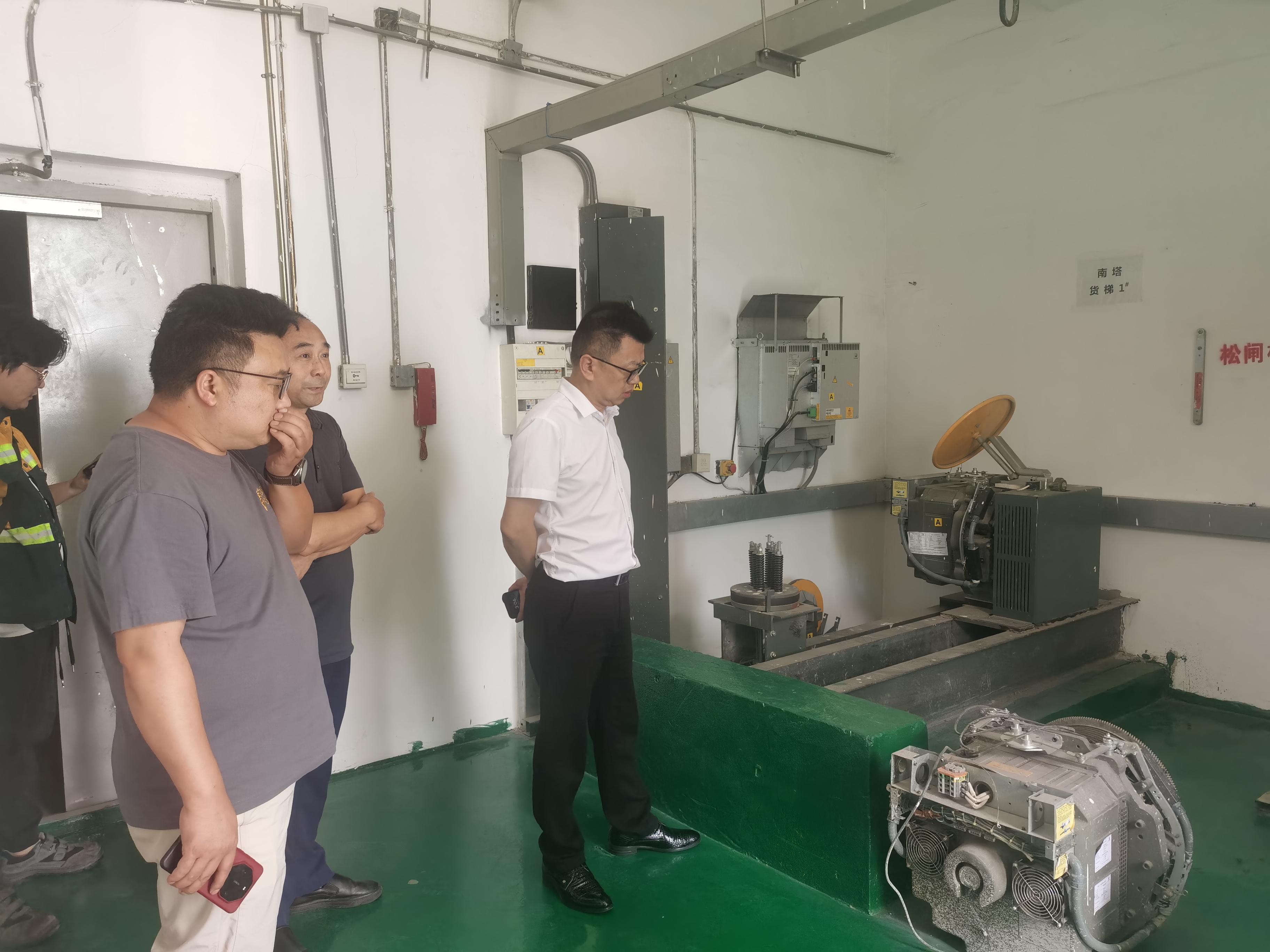 1749624859857180.jpg da2c40894a02a5236a8da020d9014a8.jpg